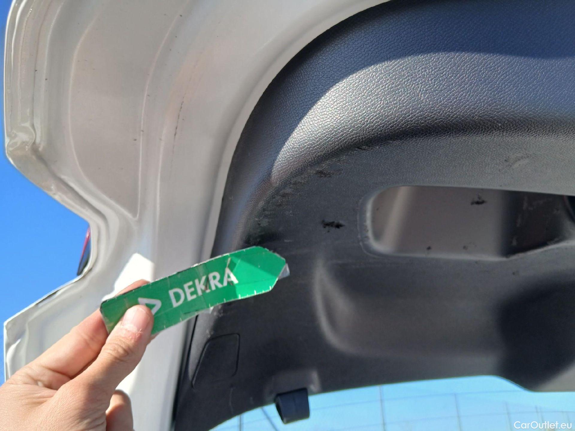  Opel  Corsa OPEL  1.2T XHL 74kW (100CV) Elegance #28