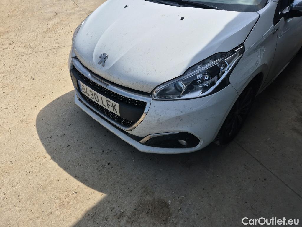  Peugeot  208 PEUGEOT  / 2015 / 5P / berlina con portón 5P Signature BlueHDi 73KW (100CV) #20