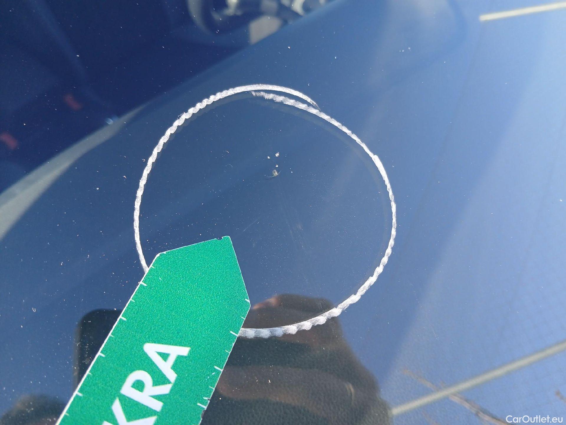  Volkswagen  Polo VOLKSWAGEN  / 2021 / 5P / berlina con portón R-Line 1.0 TSI 70kW (95CV) #9