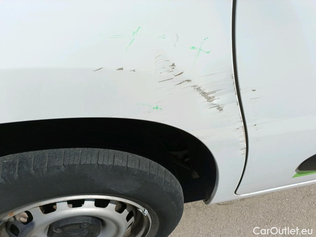  Citroen  Berlingo CITROEN  / 2018 / 3P / furgón derivado de turismo Talla M BlueHDi 100 CONTROL #6