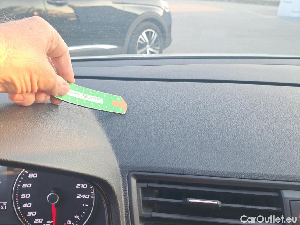  Seat  Ibiza SEAT  / 2017 / 5P / berlina con portón 1.0 TSI 70kW (95CV) Style #1