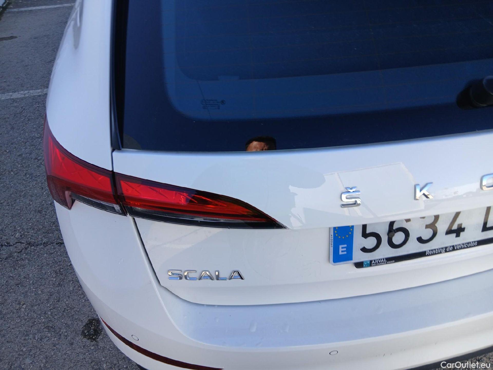  Skoda  Scala SKODA  / 2019 / 5P / berlina con portón 1.0 TGI 66KW (90CV) Active #9