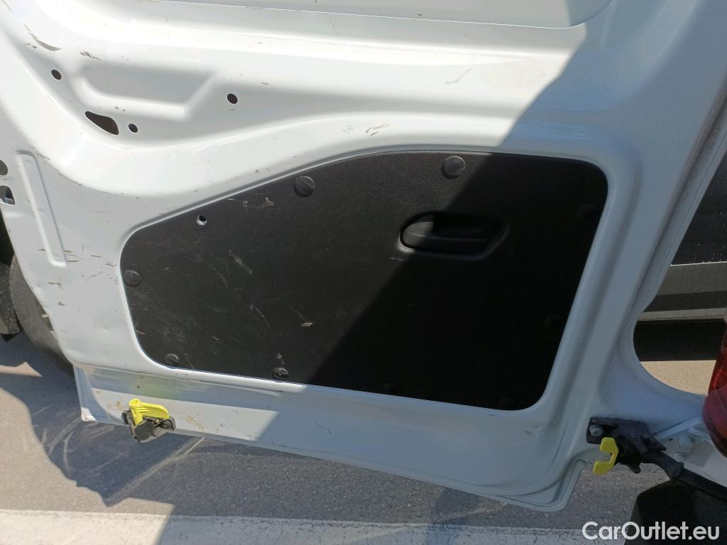  Citroen  Berlingo CITROEN  / 2018 / 3P / furgón derivado de turismo Talla M BlueHDi 100 CONTROL #36