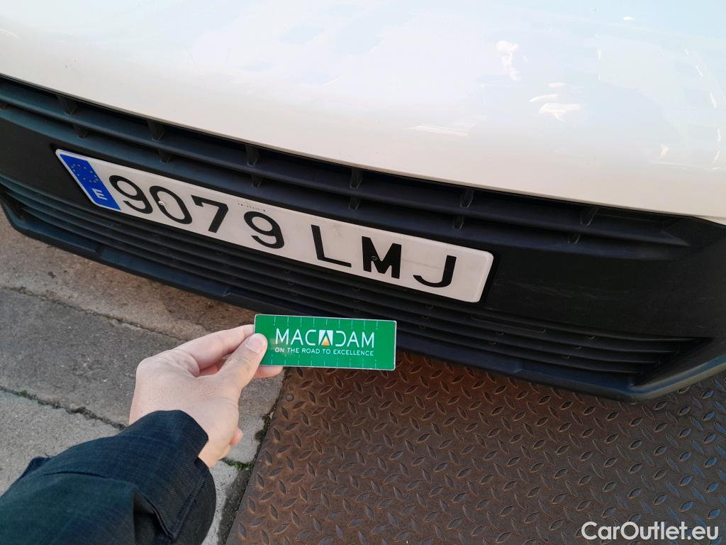  Citroen  Berlingo CITROEN  / 2018 / 3P / furgón derivado de turismo Talla M BlueHDi 100 CONTROL  #34