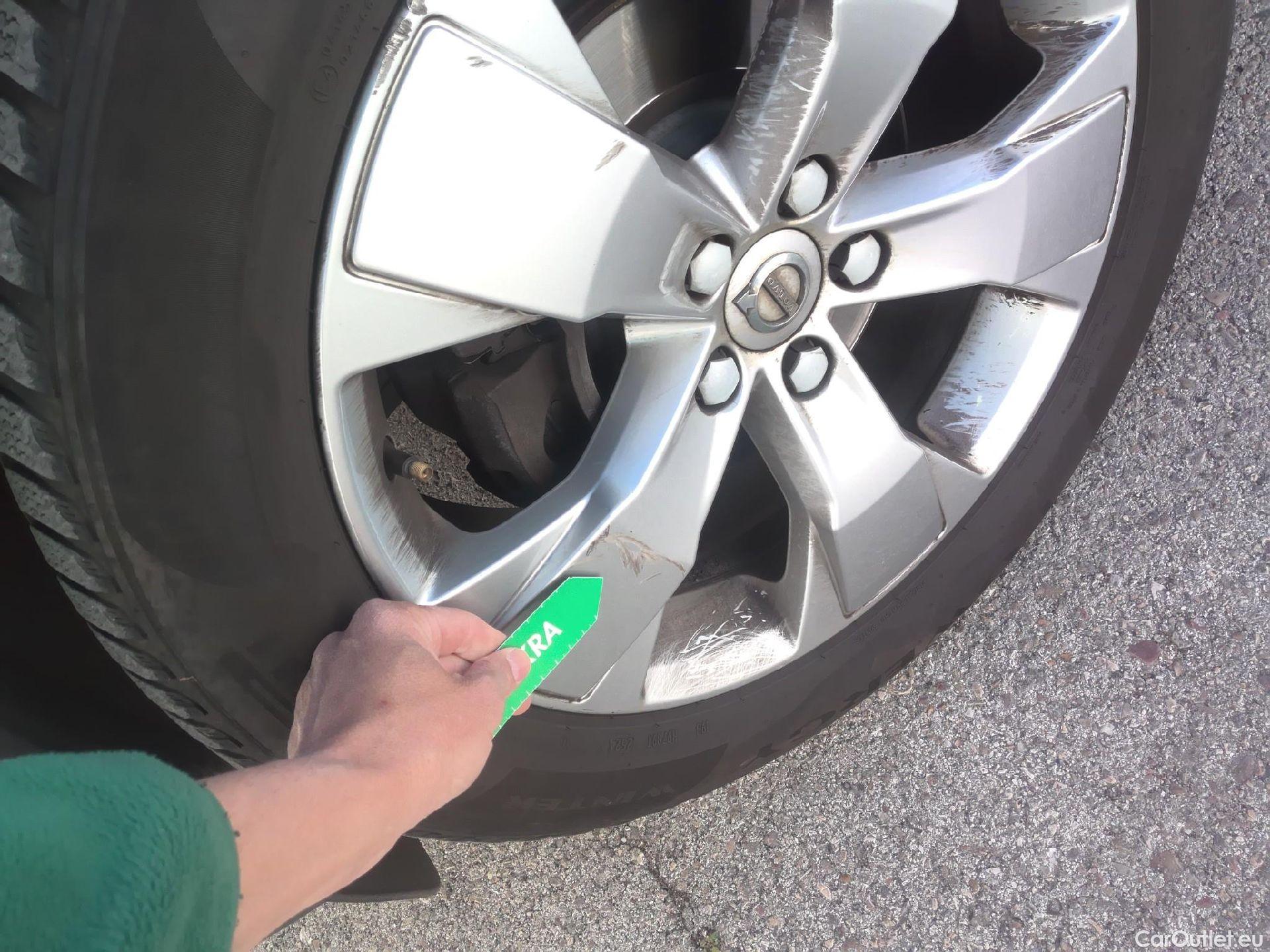  Volvo  XC 40 VOLVO XC40 / 2017 / 5P / todoterreno 1.5 T3 Momentum Pro Auto #14