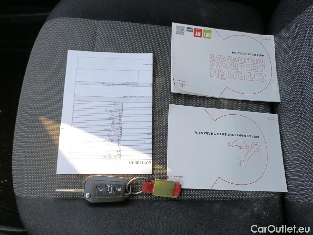  Citroen  Berlingo CITROEN  / 2018 / 3P / furgón derivado de turismo Talla M BlueHDi 100 CONTROL #3