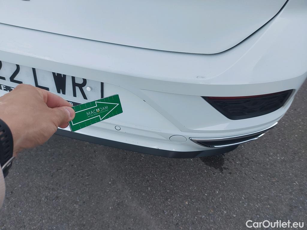  Volkswagen  T-ROC VOLKSWAGEN  / 2017 / 5P / todoterreno Advance R-Line 1.0 TSI 81kW (110CV) #3