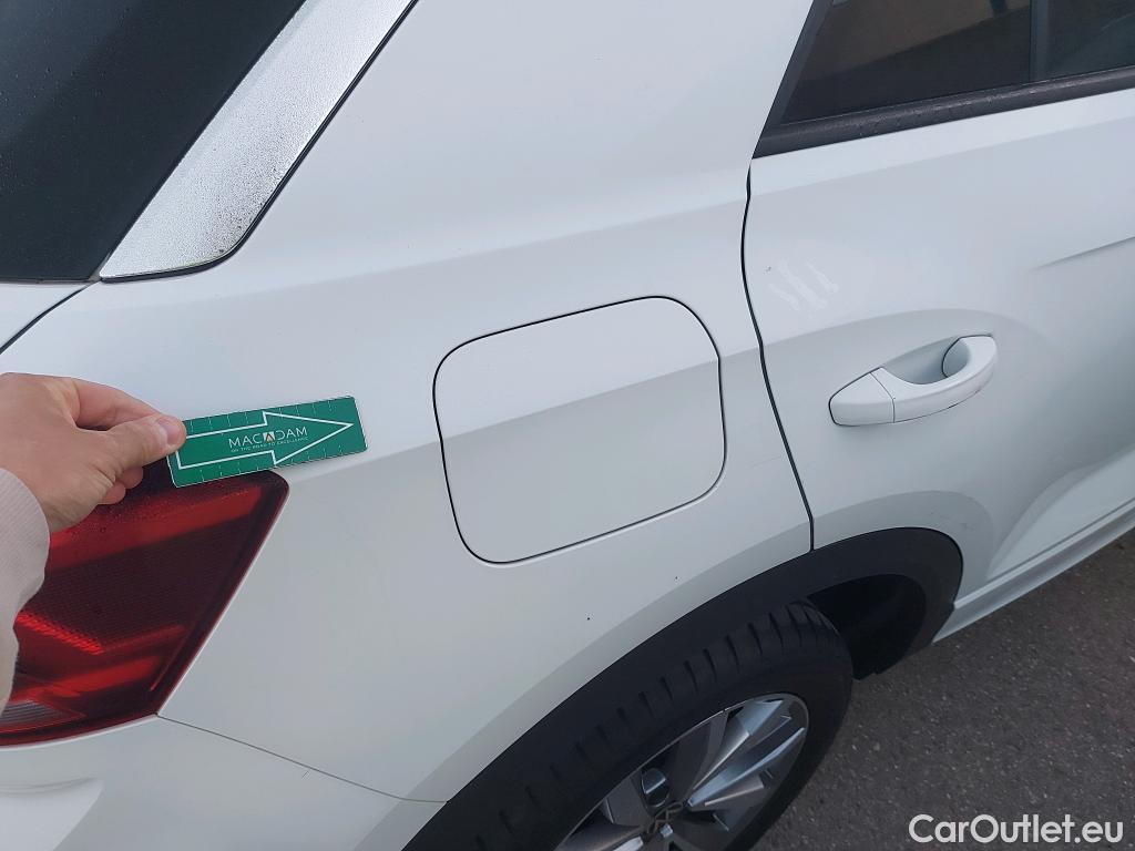  Volkswagen  T-ROC VOLKSWAGEN  / 2017 / 5P / todoterreno Advance R-Line 1.0 TSI 81kW (110CV) #11