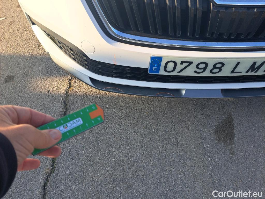  Skoda  KAMIQ SKODA  1.0 TSI 81kW (110CV) DSG Ambition #9