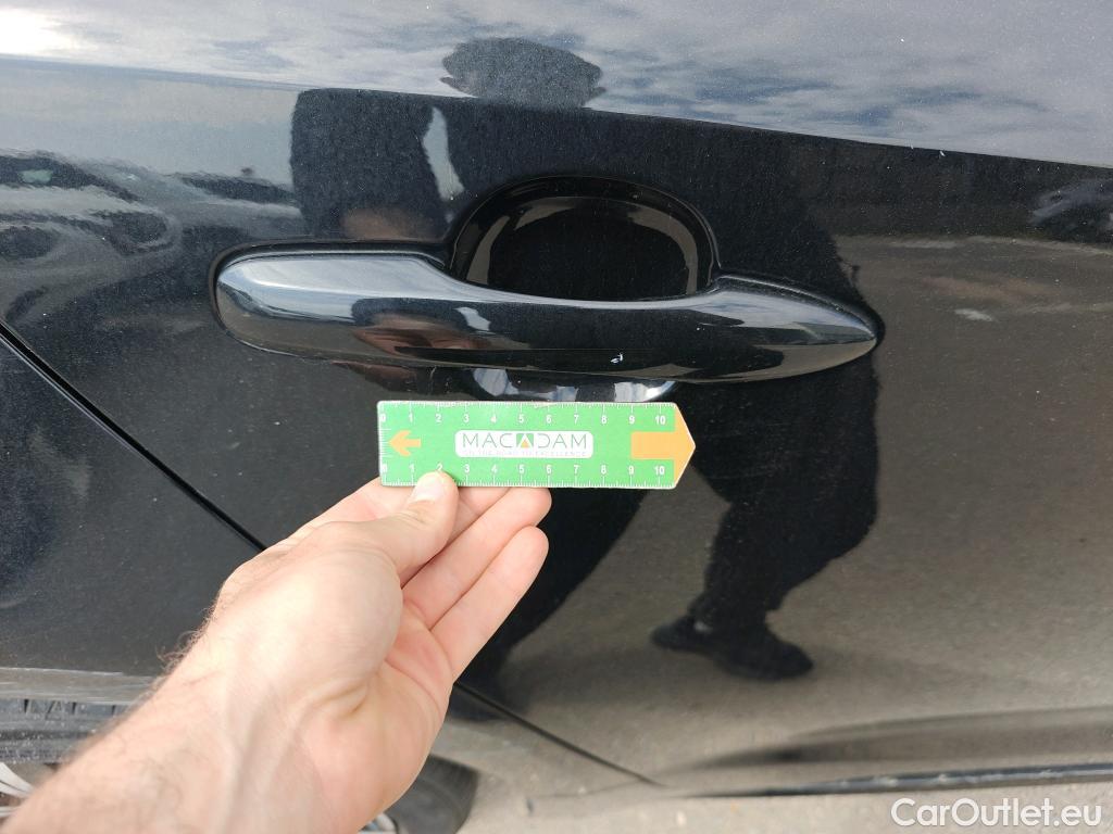  Toyota  Corolla TOYOTA  / 2019 / 4P / sedán 1.8 125H STYLE E-CVT SEDAN #30