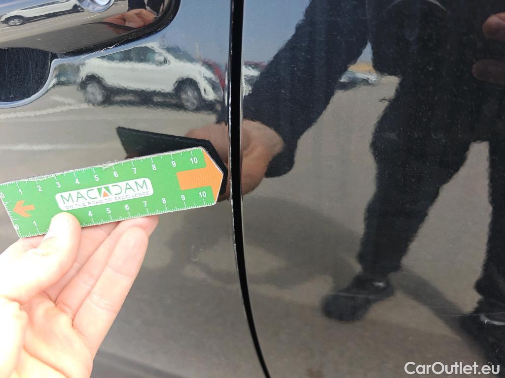  Toyota  Corolla TOYOTA  / 2019 / 4P / sedán 1.8 125H STYLE E-CVT SEDAN #7