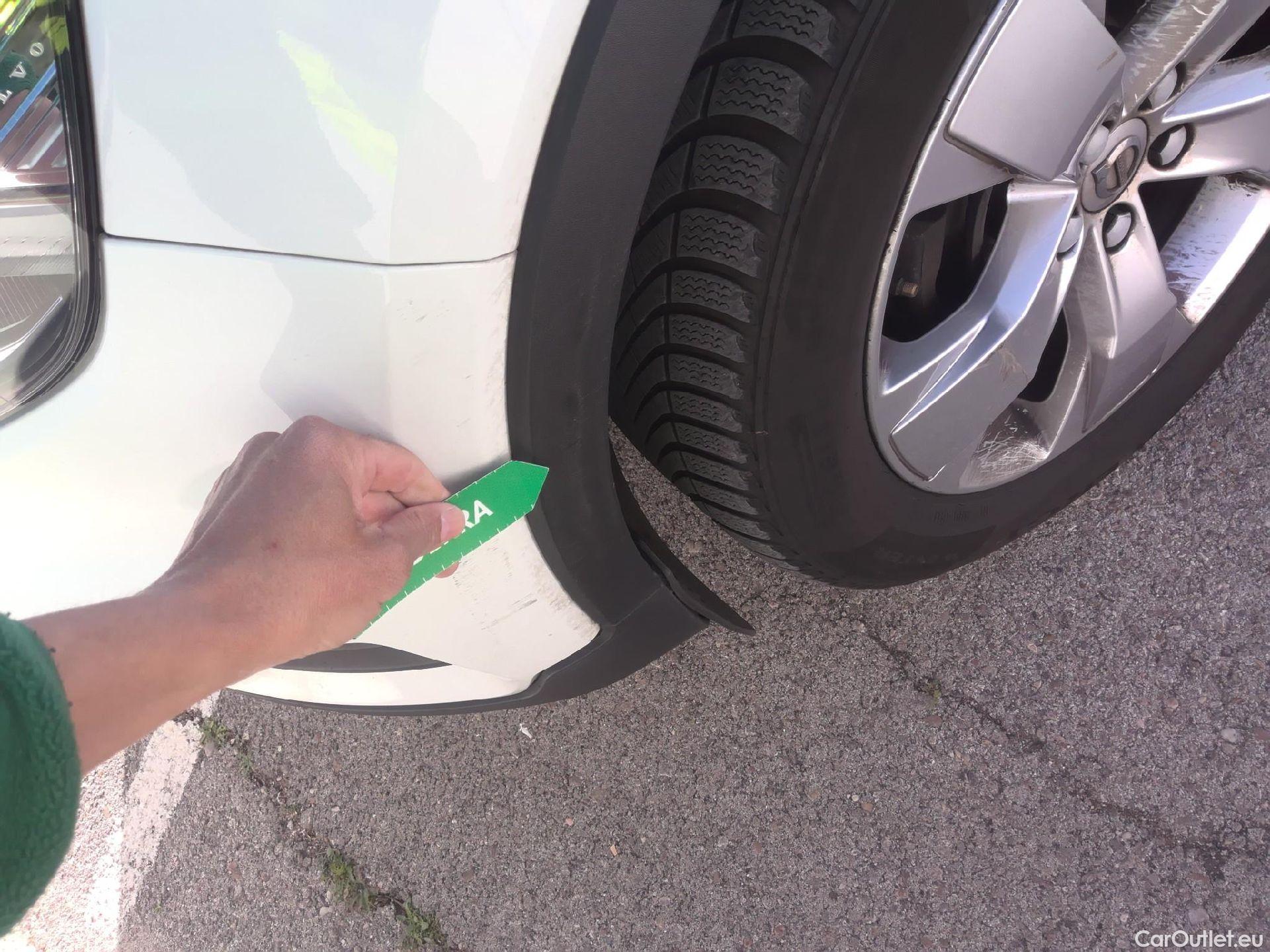  Volvo  XC 40 VOLVO XC40 / 2017 / 5P / todoterreno 1.5 T3 Momentum Pro Auto #12