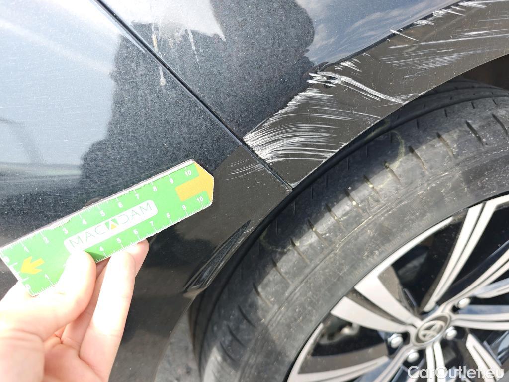  Toyota  Corolla TOYOTA  / 2019 / 4P / sedán 1.8 125H STYLE E-CVT SEDAN #9