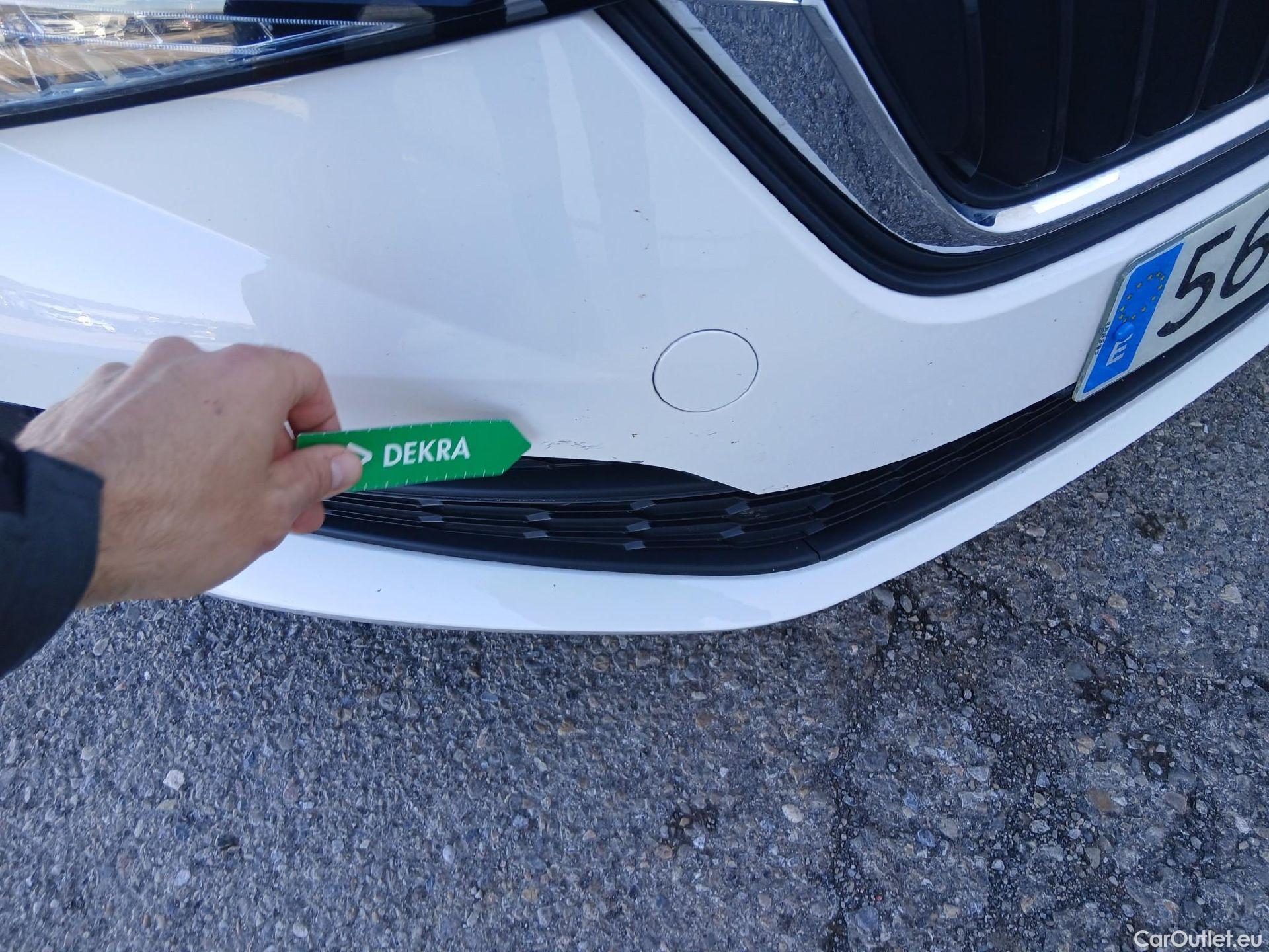  Skoda  Scala SKODA  / 2019 / 5P / berlina con portón 1.0 TGI 66KW (90CV) Active #1