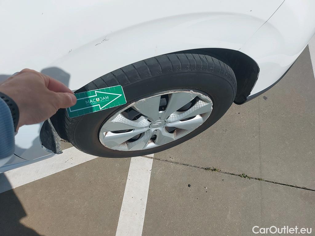  Citroen  C3 CITROEN  / 2016 / 5P / berlina comercial BlueHDi 73KW (100CV) S&S Comercial #23