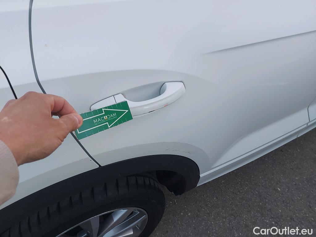  Volkswagen  T-ROC VOLKSWAGEN  / 2017 / 5P / todoterreno Advance R-Line 1.0 TSI 81kW (110CV) #8