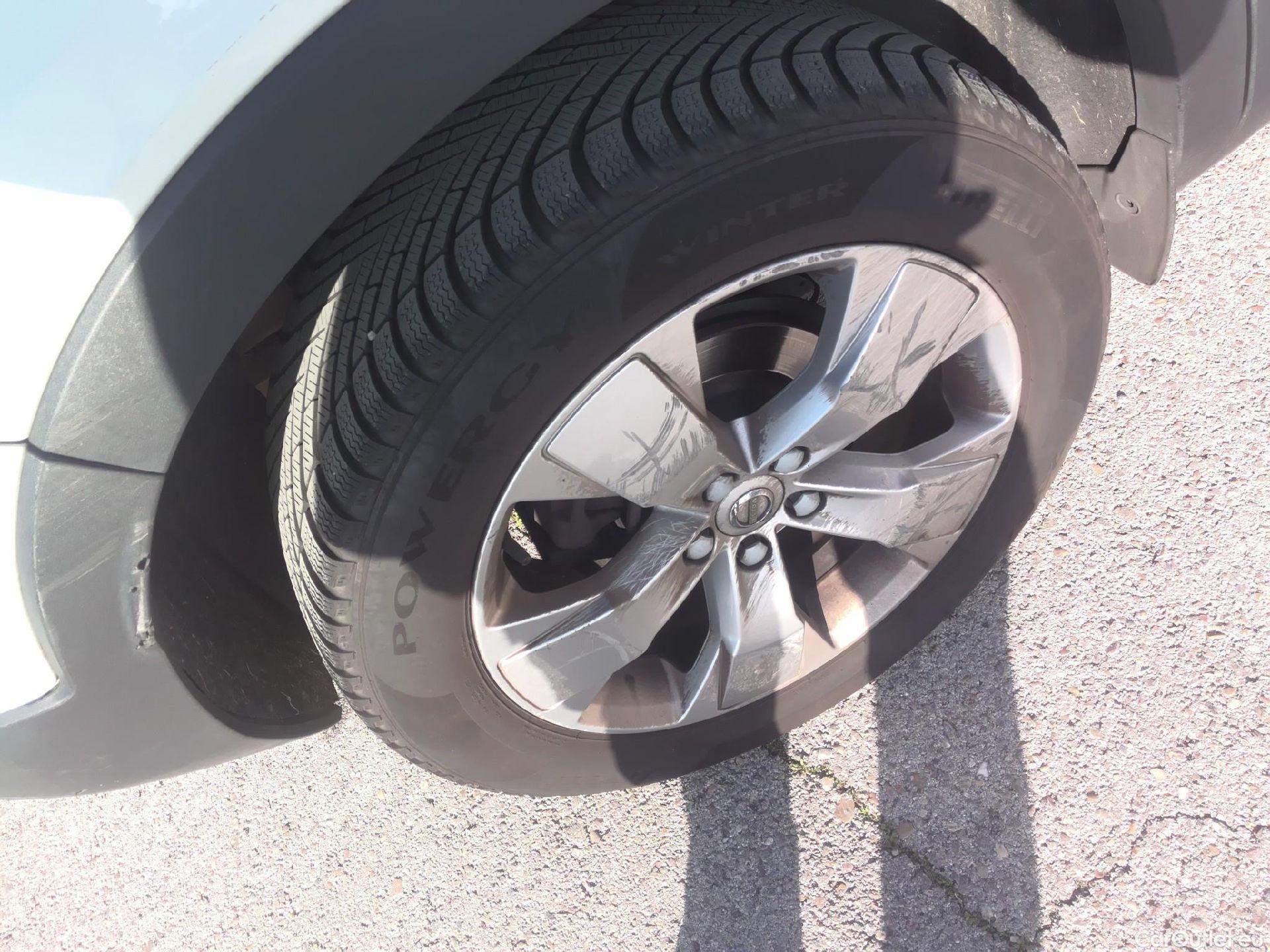  Volvo  XC 40 VOLVO XC40 / 2017 / 5P / todoterreno 1.5 T3 Momentum Pro Auto #40