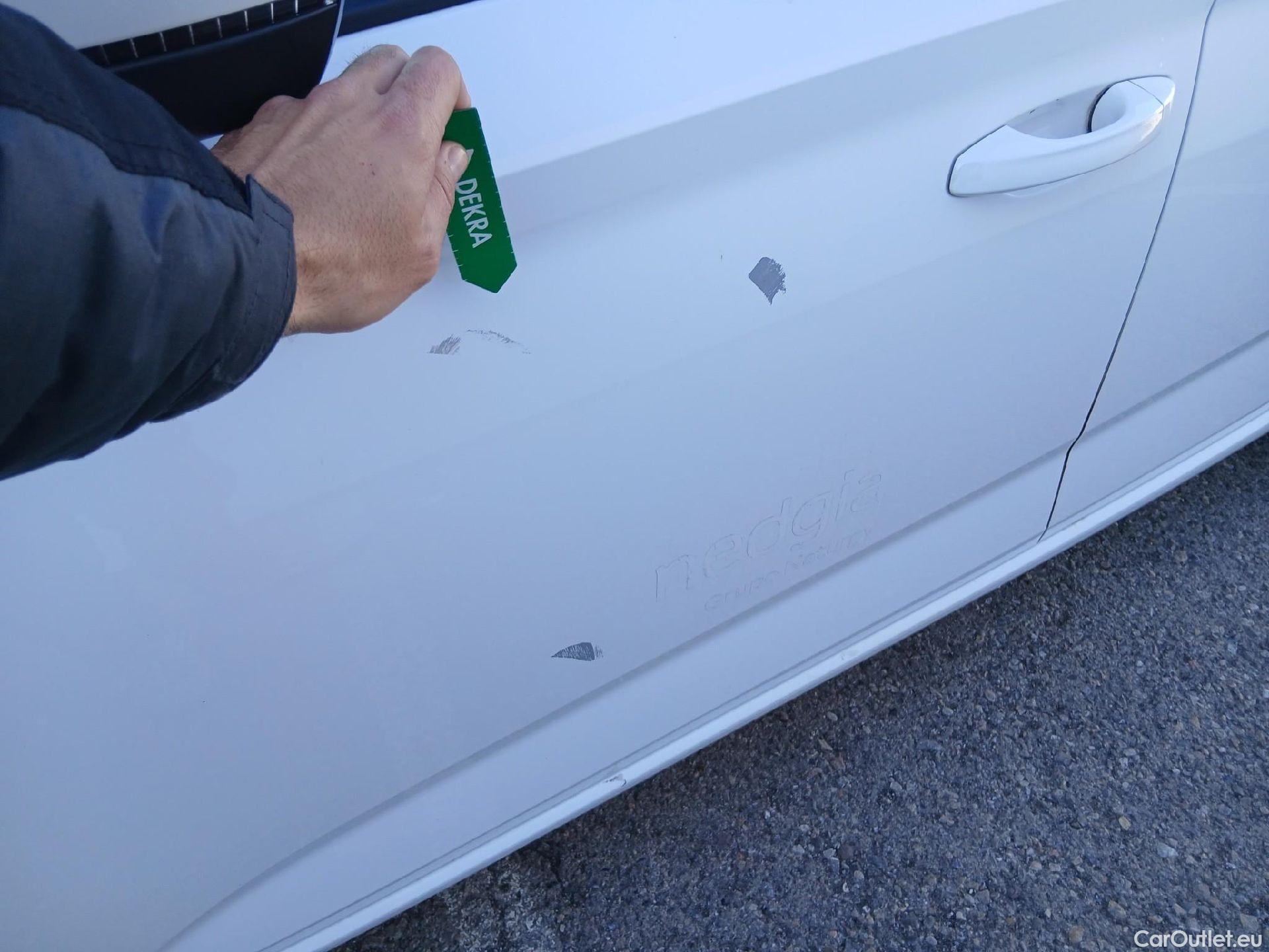  Skoda  Scala SKODA  / 2019 / 5P / berlina con portón 1.0 TGI 66KW (90CV) Active #4