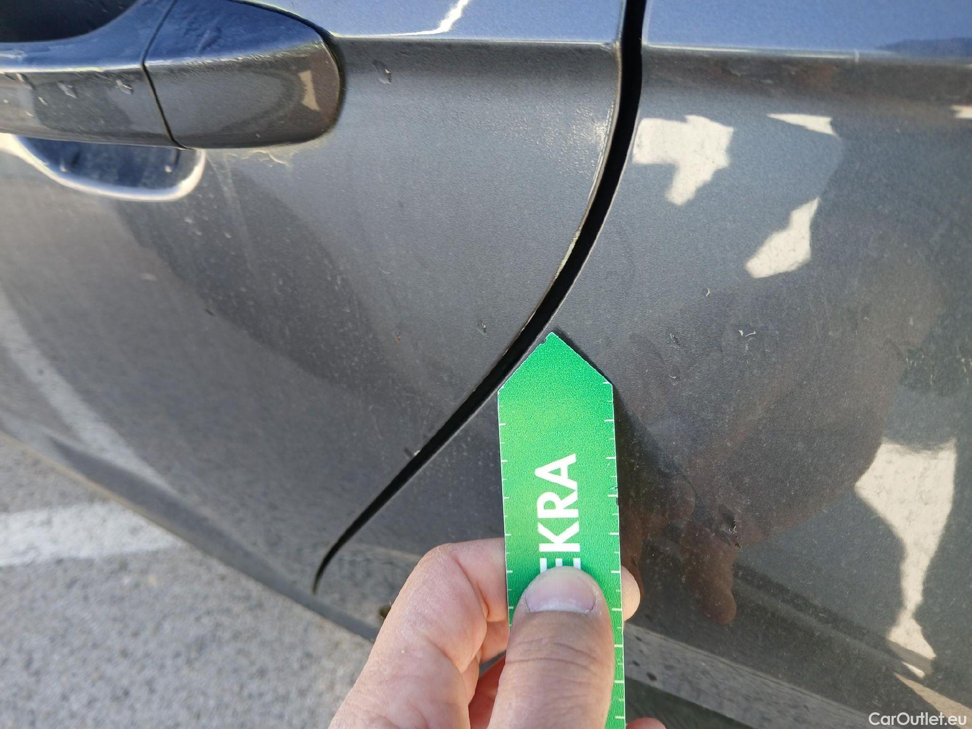  Volkswagen  Polo VOLKSWAGEN  / 2021 / 5P / berlina con portón R-Line 1.0 TSI 70kW (95CV) #19