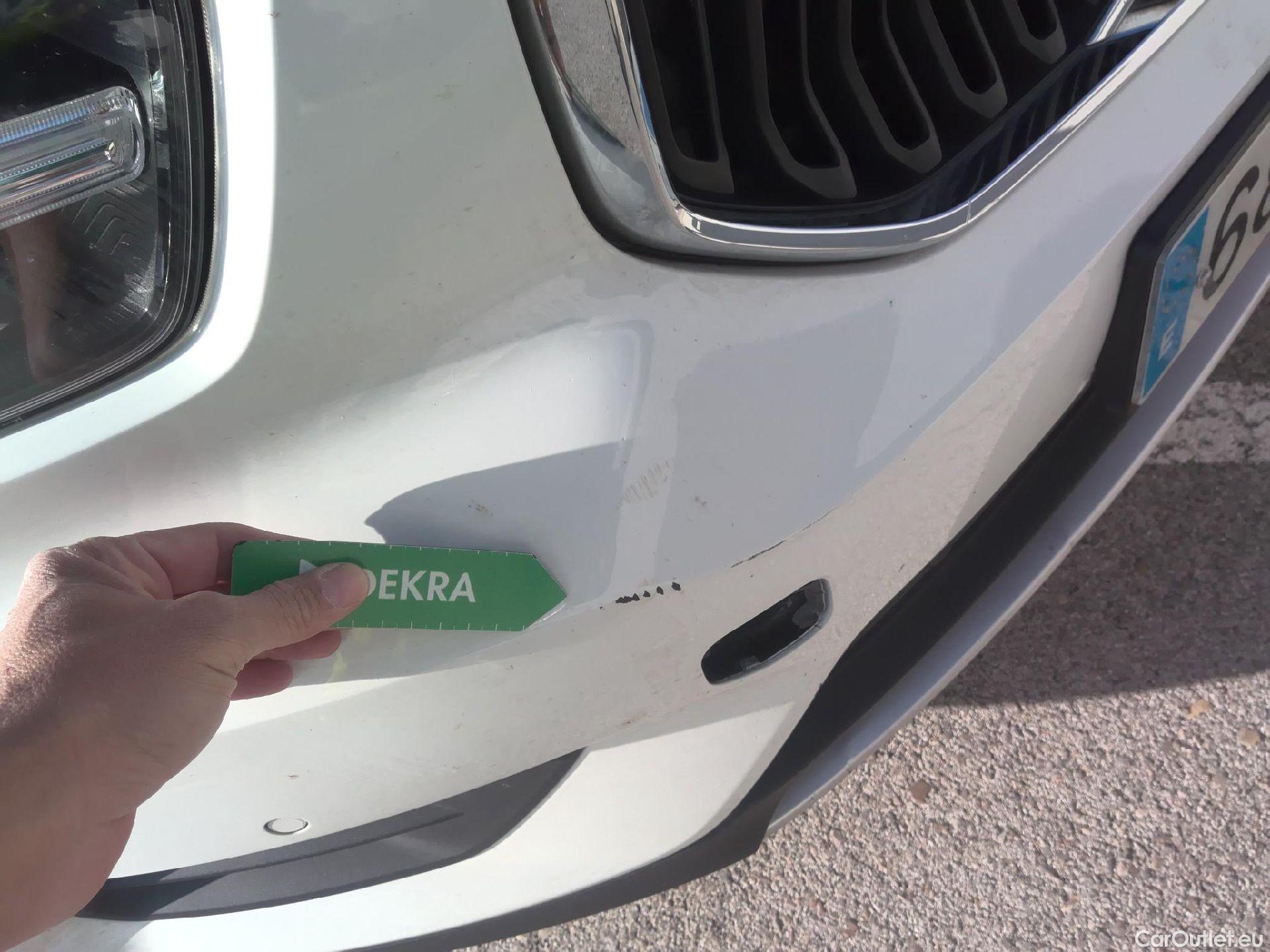  Volvo  XC 40 VOLVO XC40 / 2017 / 5P / todoterreno 1.5 T3 Momentum Pro Auto #4