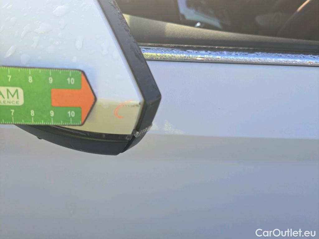  Skoda  KAMIQ SKODA  1.0 TSI 81kW (110CV) DSG Ambition #36