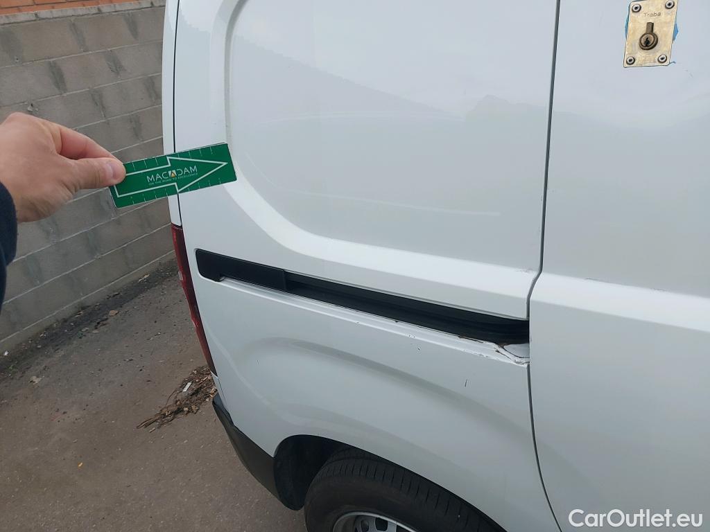  Citroen  Berlingo CITROEN  / 2018 / 3P / furgón derivado de turismo Talla M BlueHDi 100 CONTROL #23