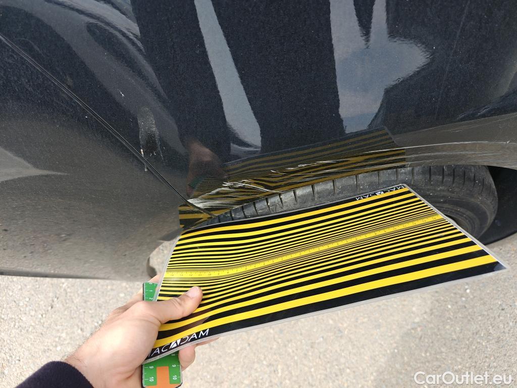  Toyota  Corolla TOYOTA  / 2019 / 4P / sedán 1.8 125H STYLE E-CVT SEDAN #2