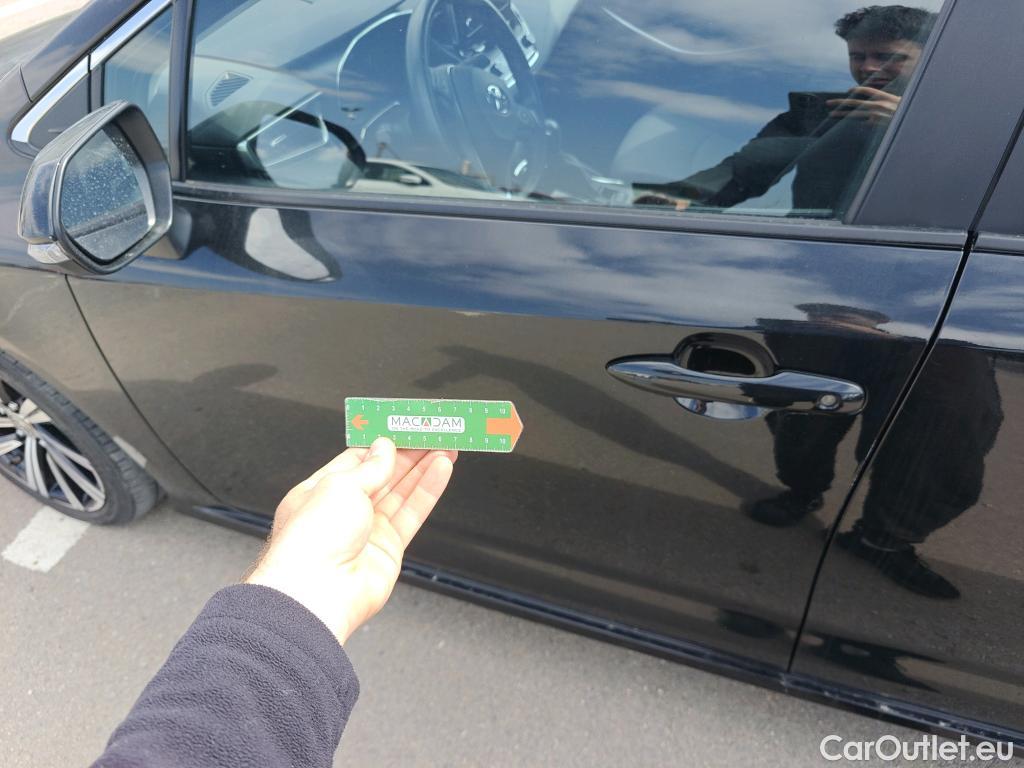  Toyota  Corolla TOYOTA  / 2019 / 4P / sedán 1.8 125H STYLE E-CVT SEDAN #6