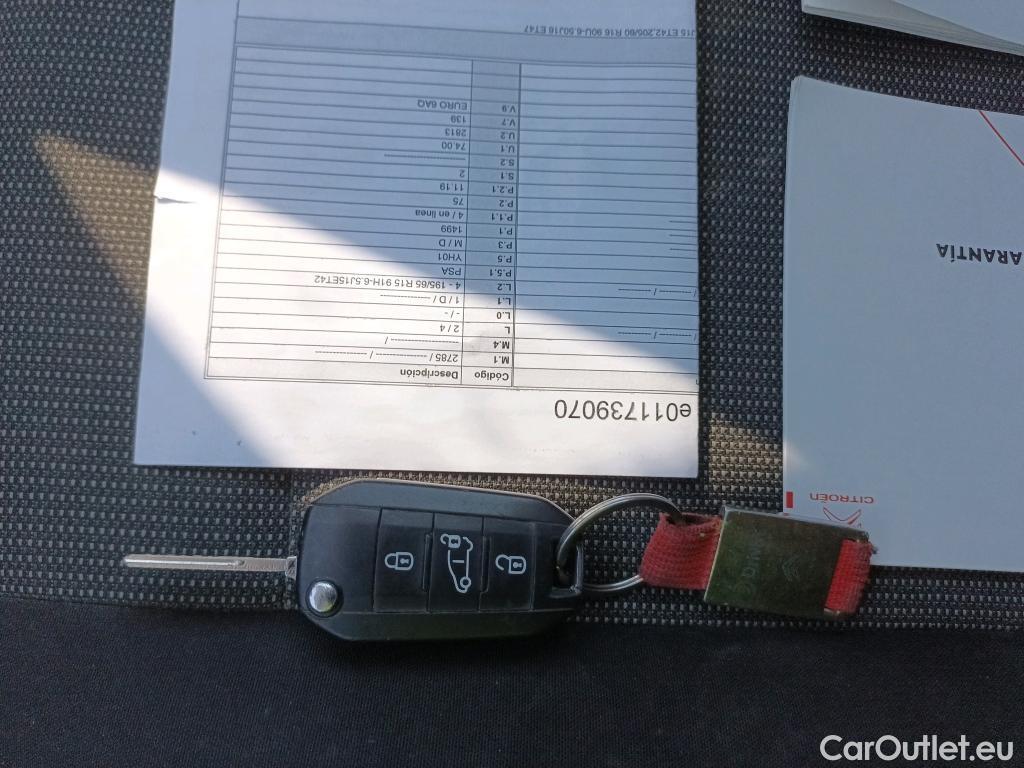  Citroen  Berlingo CITROEN  / 2018 / 3P / furgón derivado de turismo Talla M BlueHDi 100 CONTROL #4