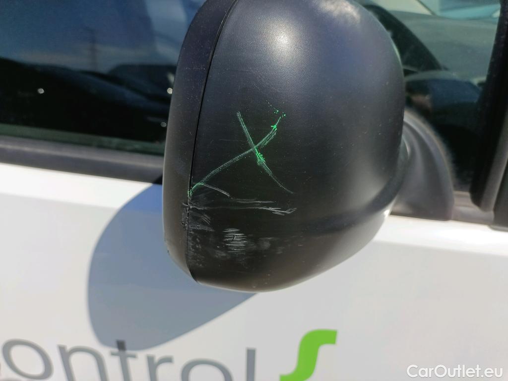  Citroen  Berlingo CITROEN  / 2018 / 3P / furgón derivado de turismo Talla M BlueHDi 100 CONTROL #45