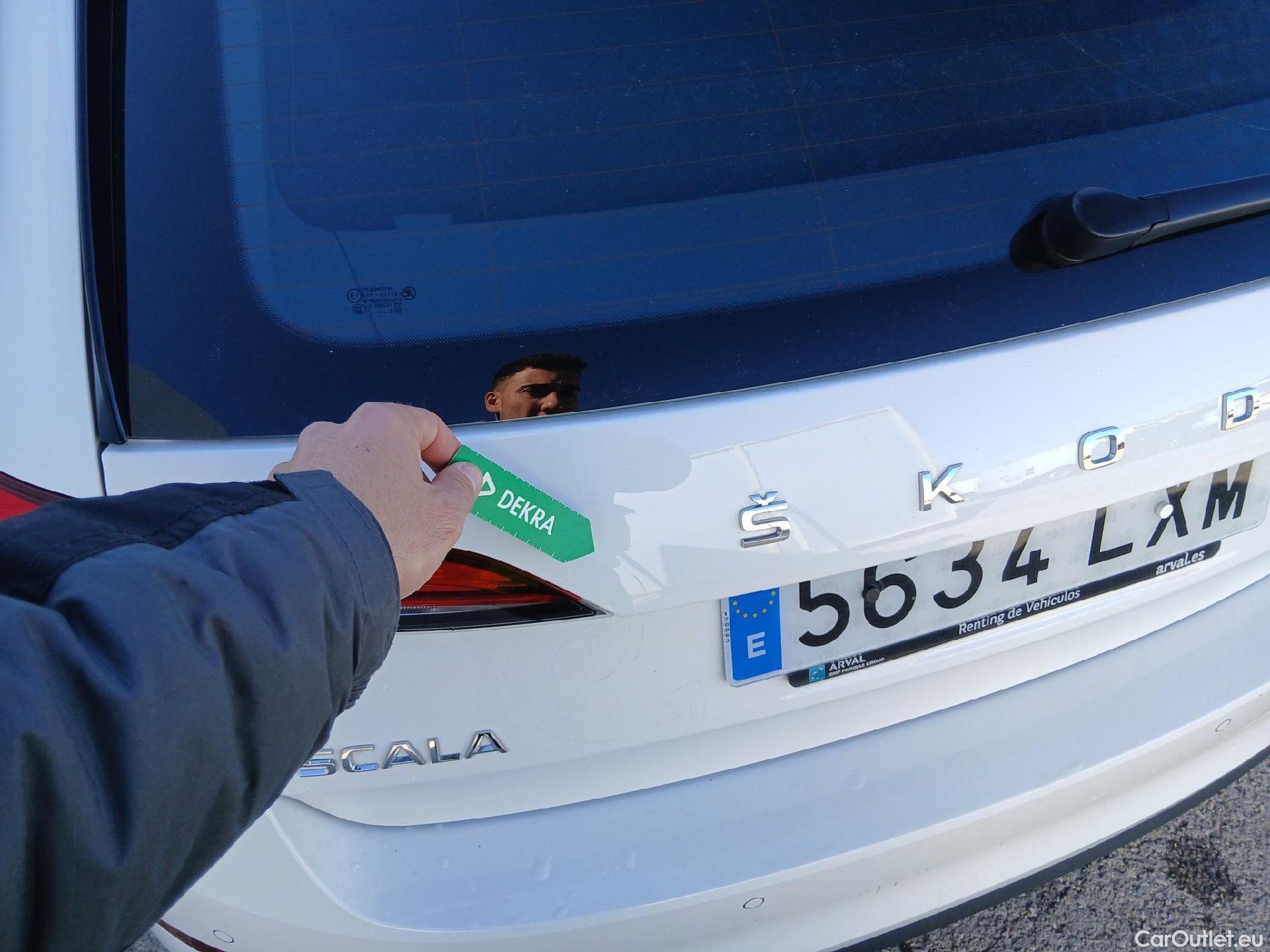  Skoda  Scala SKODA  / 2019 / 5P / berlina con portón 1.0 TGI 66KW (90CV) Active #10