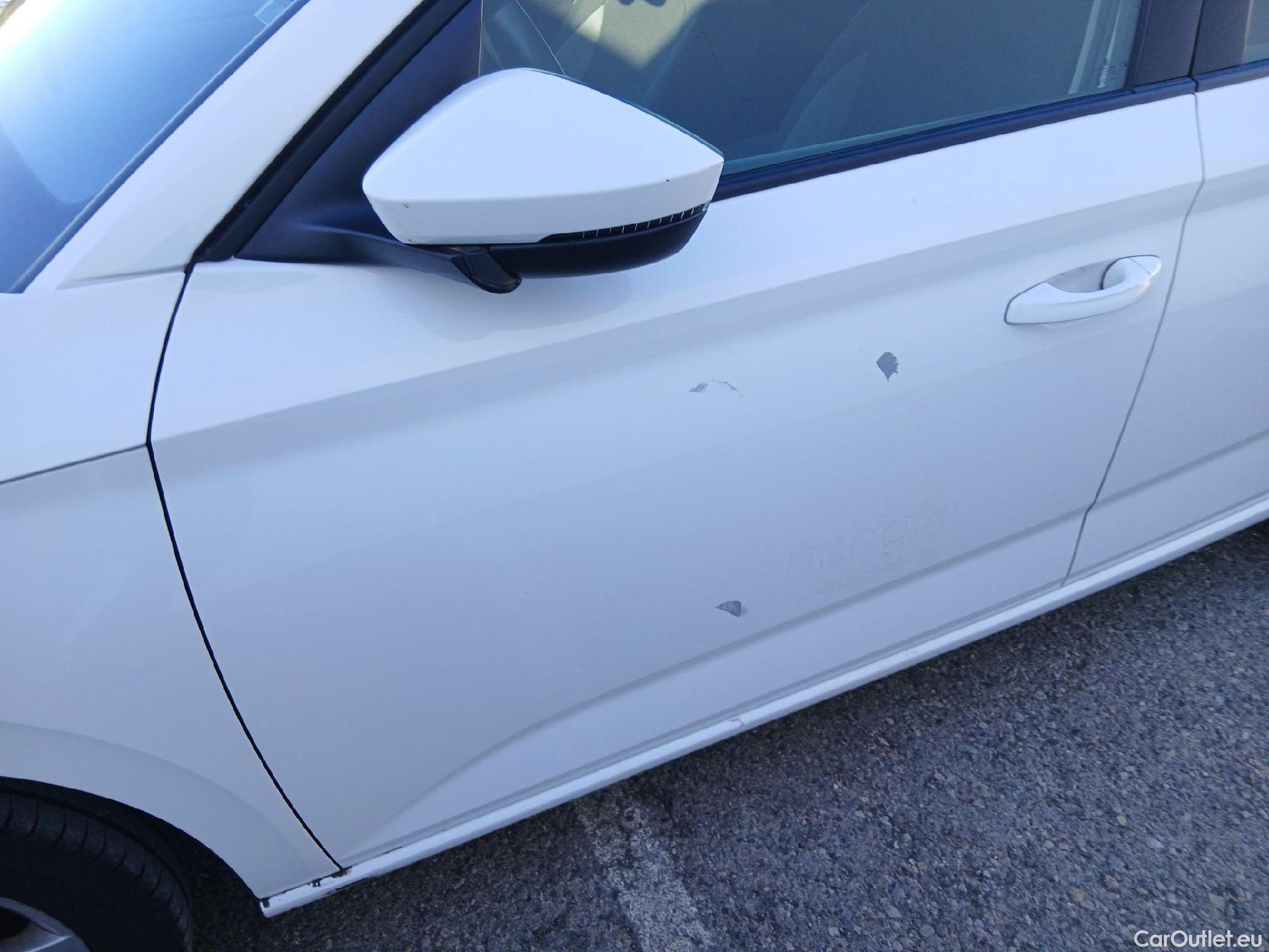  Skoda  Scala SKODA  / 2019 / 5P / berlina con portón 1.0 TGI 66KW (90CV) Active #3