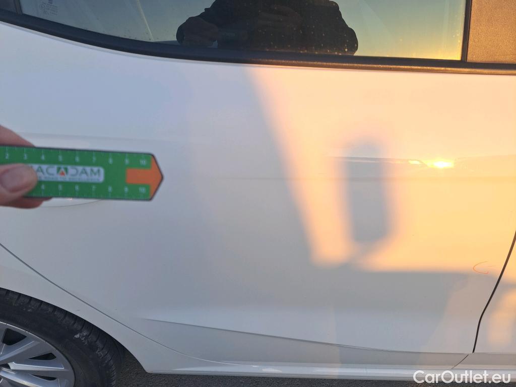  Seat  Ibiza SEAT  / 2017 / 5P / berlina con portón 1.0 TSI 70kW (95CV) Style #14