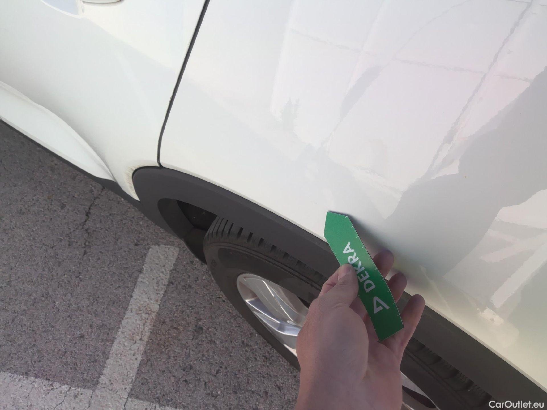  Volvo  XC 40 VOLVO XC40 / 2017 / 5P / todoterreno 1.5 T3 Momentum Pro Auto #20