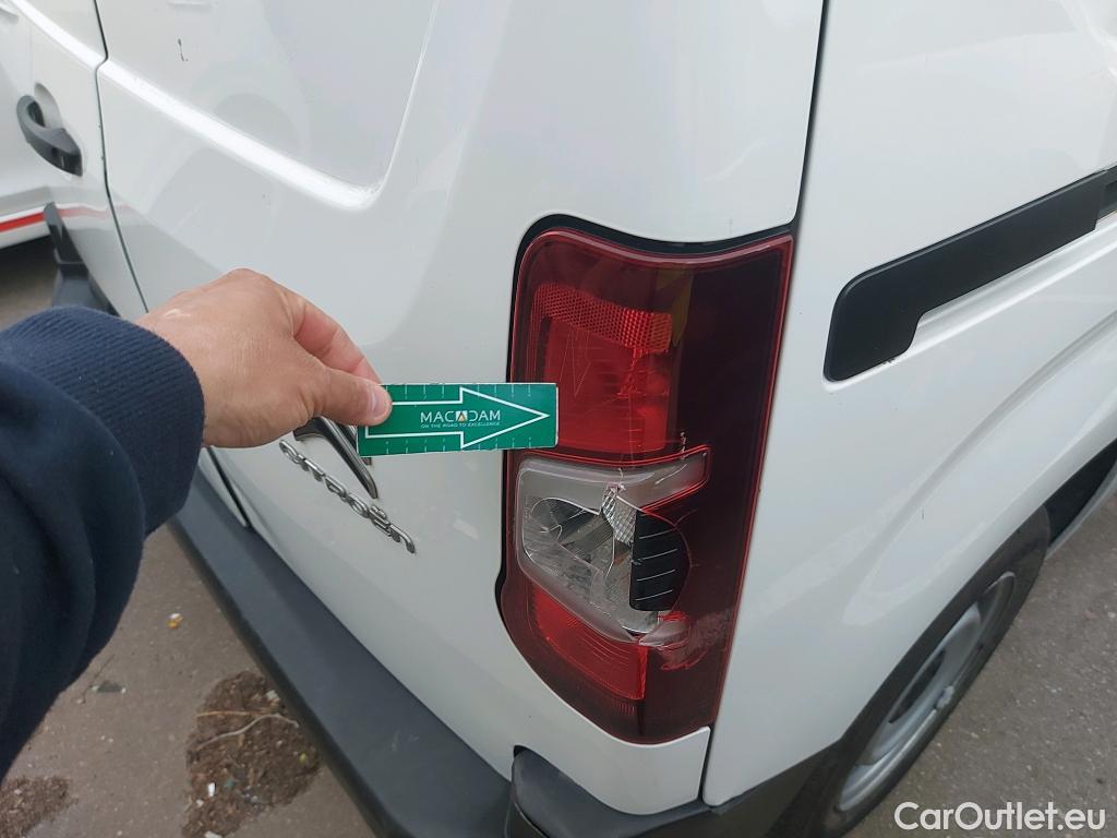  Citroen  Berlingo CITROEN  / 2018 / 3P / furgón derivado de turismo Talla M BlueHDi 100 CONTROL #9