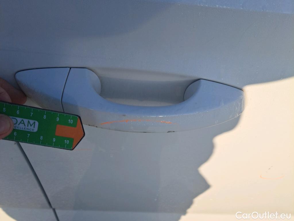  Skoda  KAMIQ SKODA  1.0 TSI 81kW (110CV) DSG Ambition #30