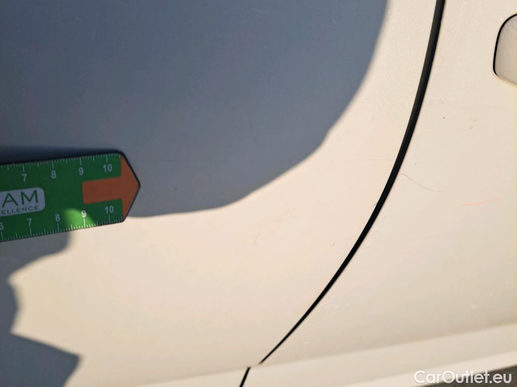  Skoda  KAMIQ SKODA  1.0 TSI 81kW (110CV) DSG Ambition #28