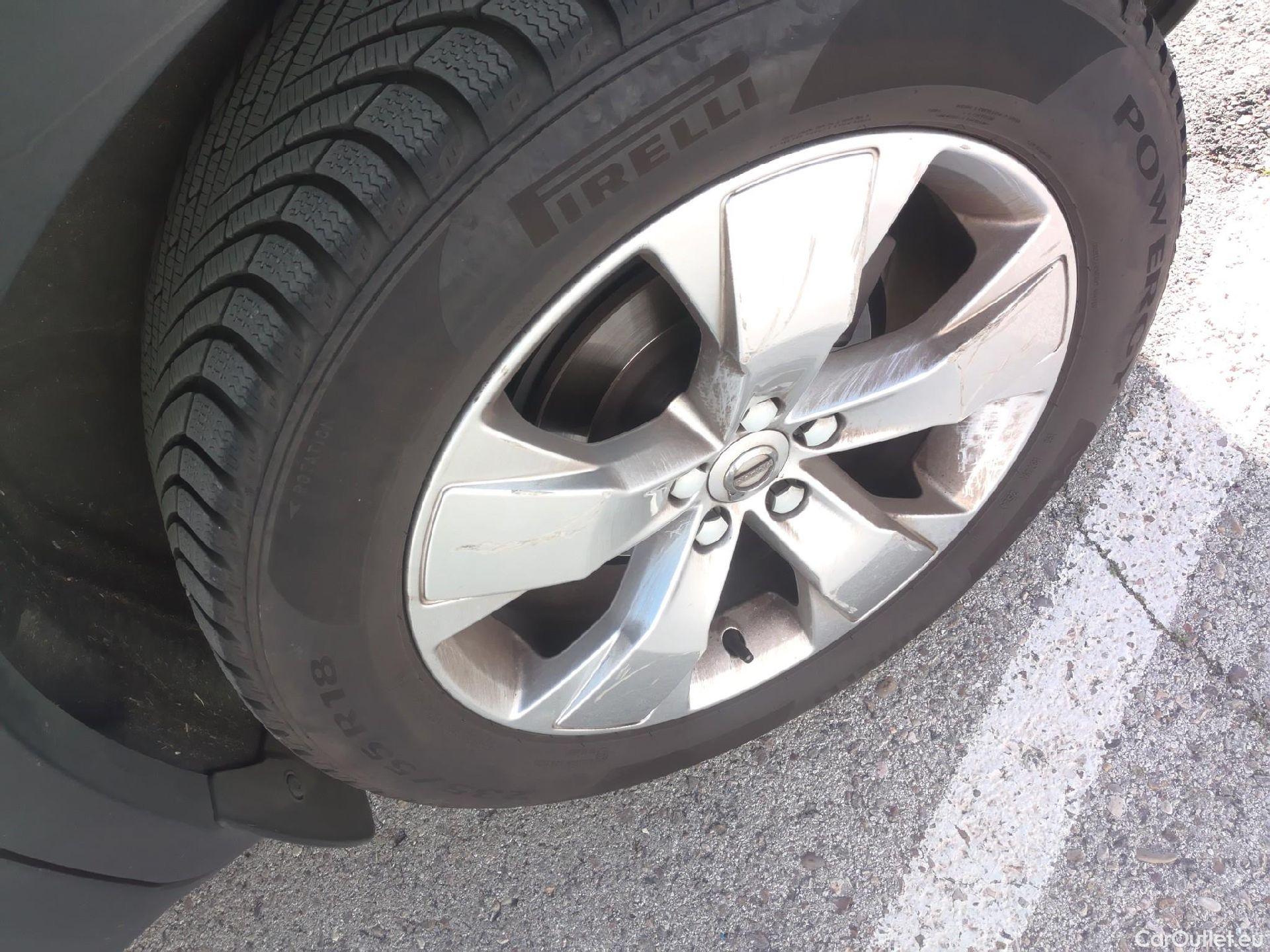  Volvo  XC 40 VOLVO XC40 / 2017 / 5P / todoterreno 1.5 T3 Momentum Pro Auto #17