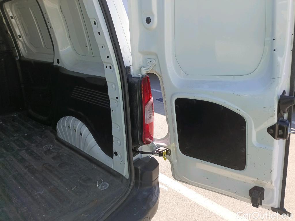  Citroen  Berlingo CITROEN  / 2018 / 3P / furgón derivado de turismo Talla M BlueHDi 100 CONTROL #17