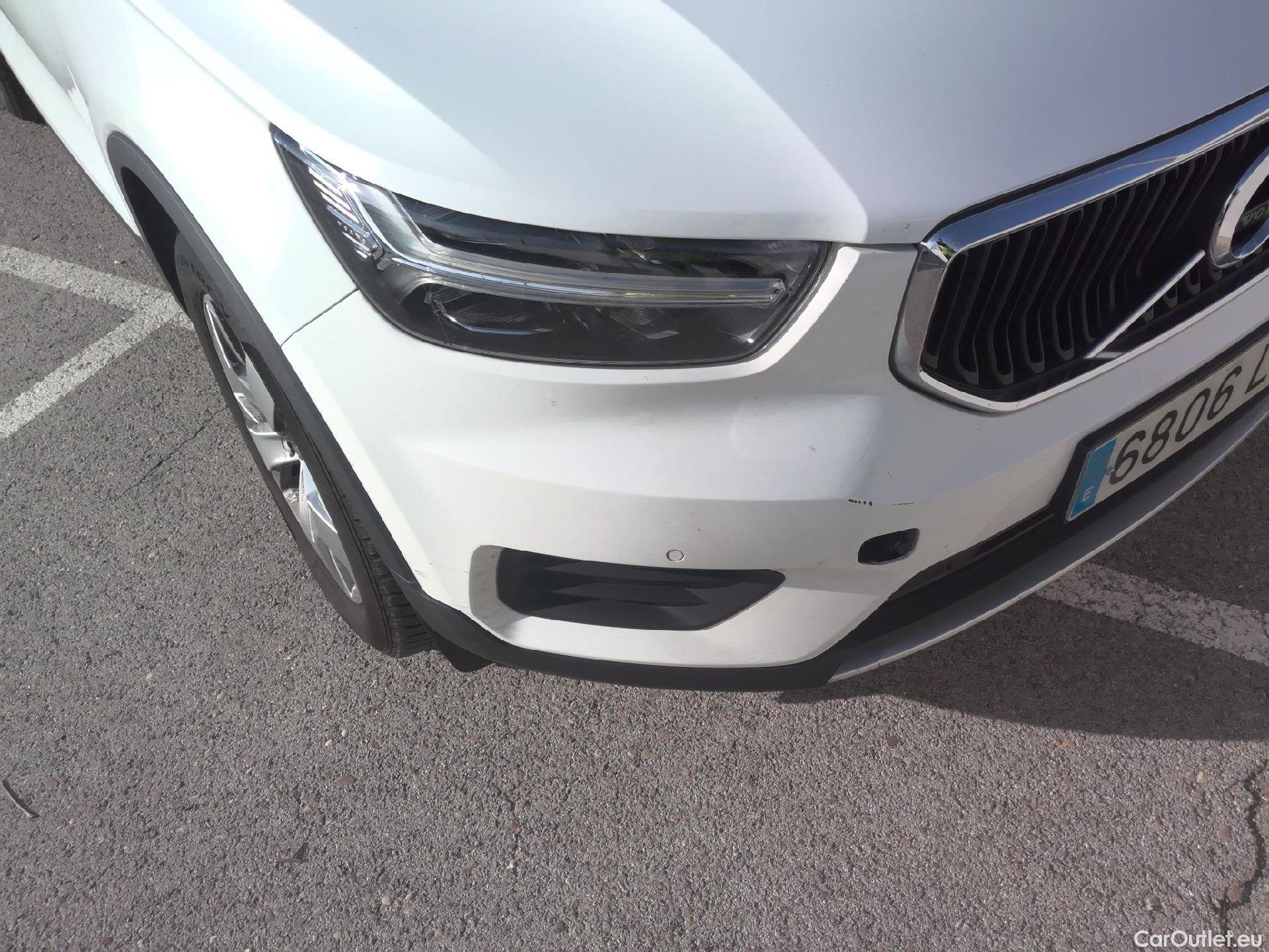  Volvo  XC 40 VOLVO XC40 / 2017 / 5P / todoterreno 1.5 T3 Momentum Pro Auto #5