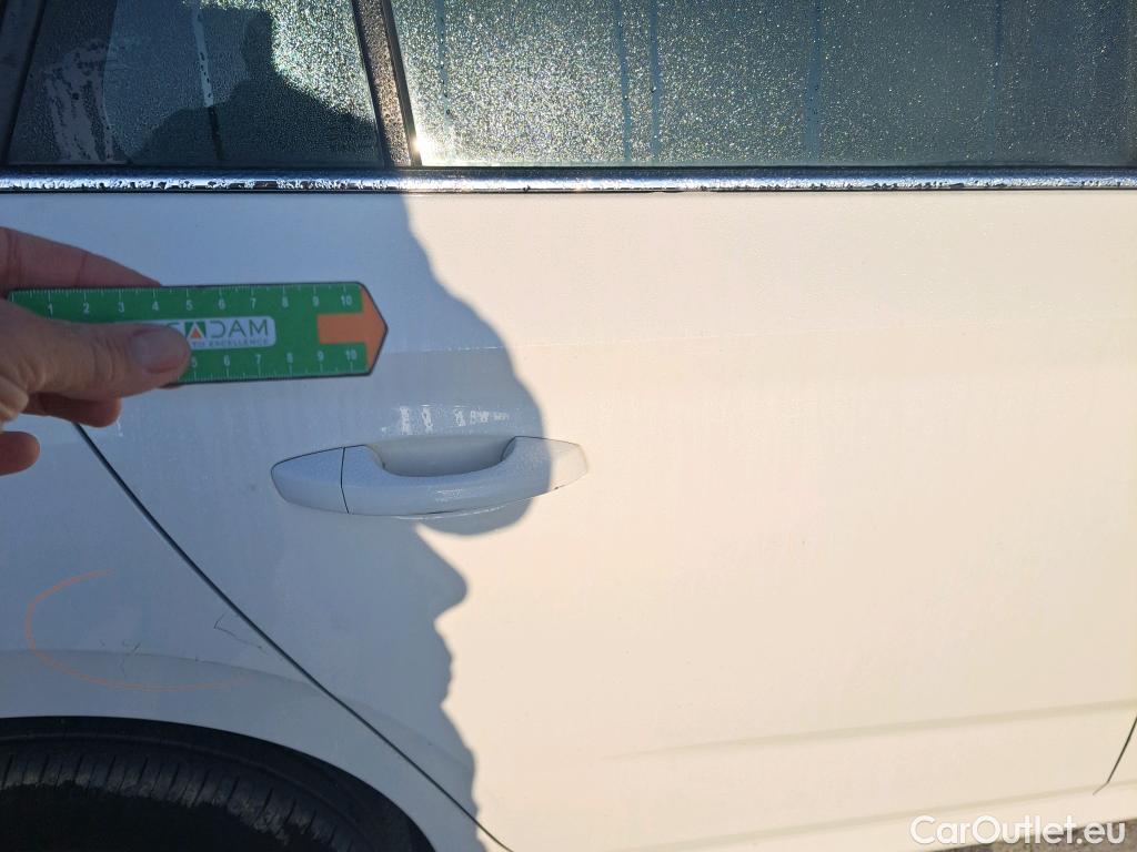  Skoda  KAMIQ SKODA  1.0 TSI 81kW (110CV) DSG Ambition #31