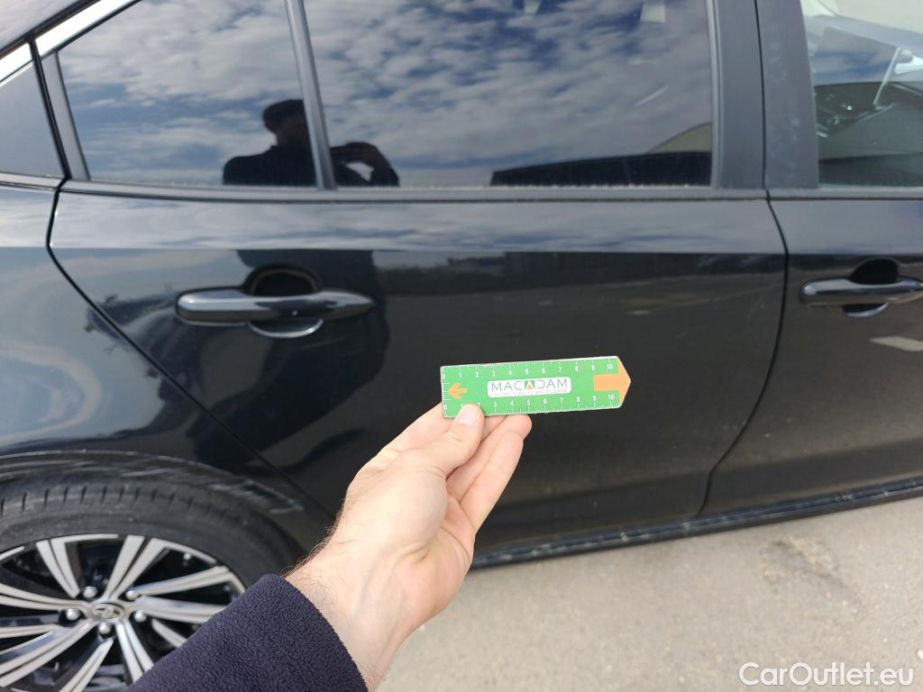  Toyota  Corolla TOYOTA  / 2019 / 4P / sedán 1.8 125H STYLE E-CVT SEDAN #27