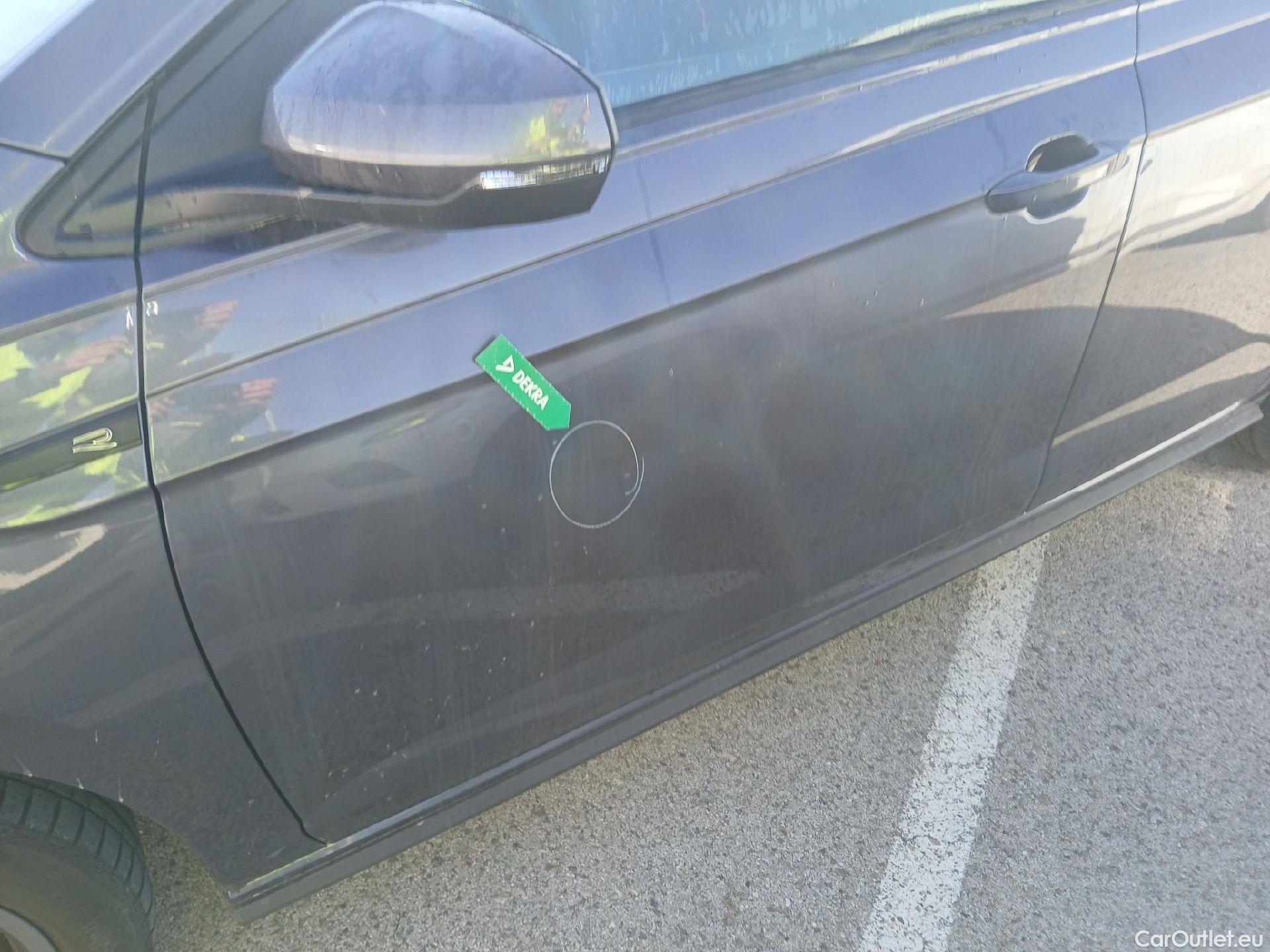  Volkswagen  Polo VOLKSWAGEN  / 2021 / 5P / berlina con portón R-Line 1.0 TSI 70kW (95CV) #17