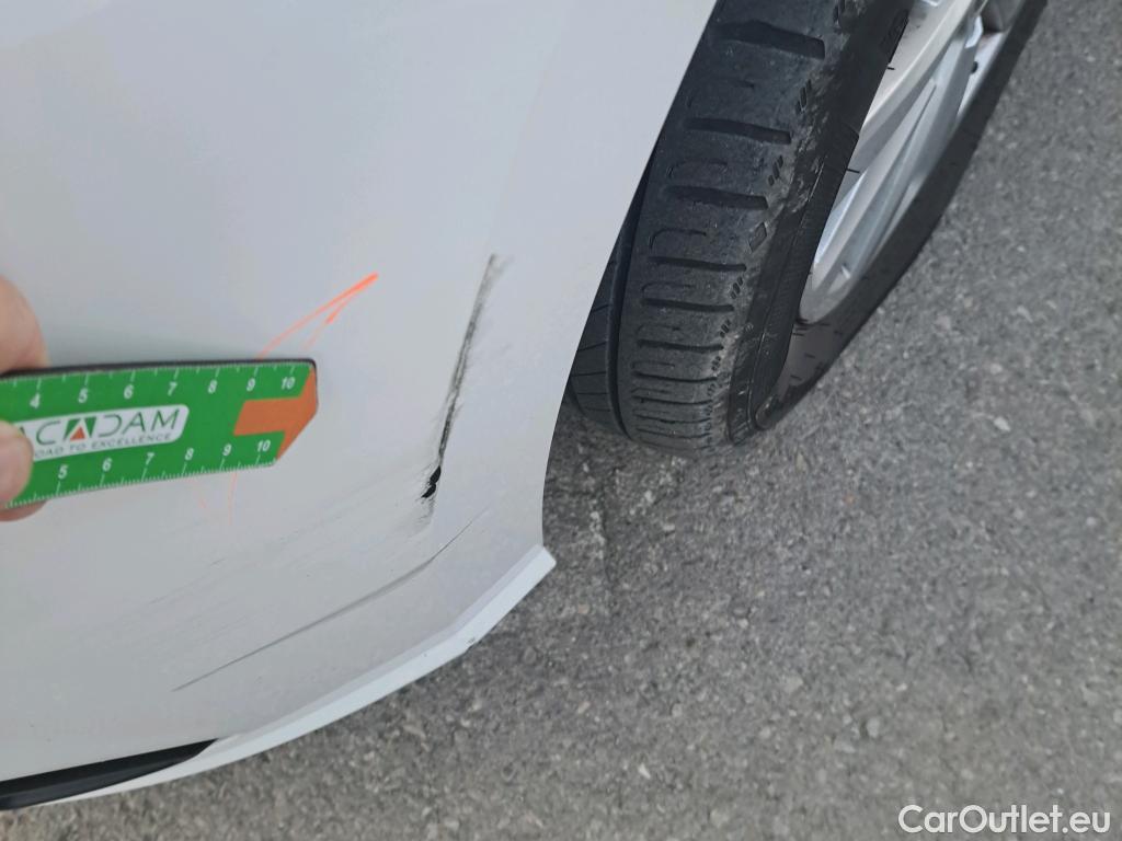  Seat  Ibiza SEAT  / 2017 / 5P / berlina con portón 1.0 TSI 70kW (95CV) Style #8