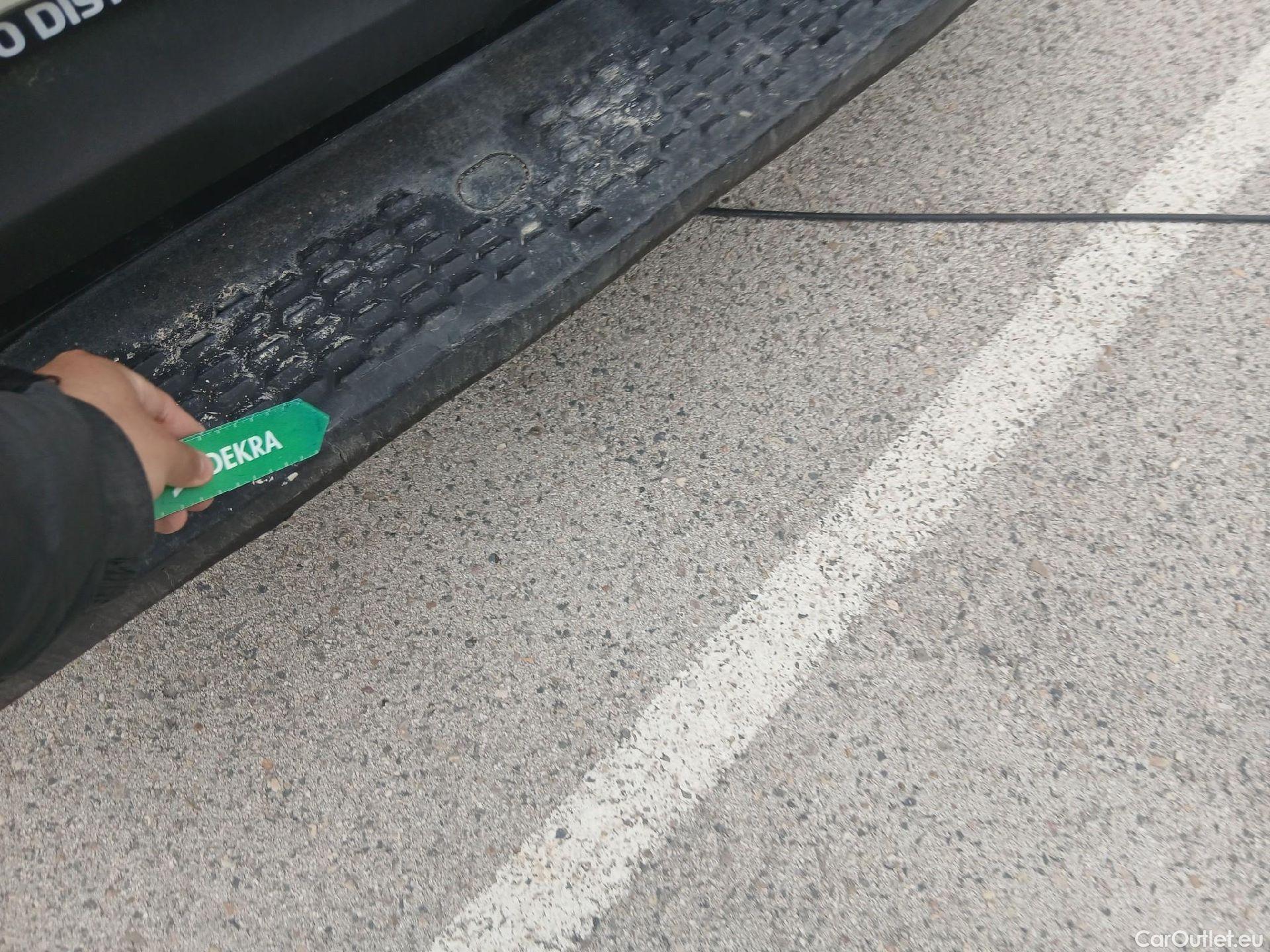  Iveco  Daily IVECO  / 2019 / 4P / furgón 2.3 TD 35S 16 V 3520L/H2 12 M3 #45