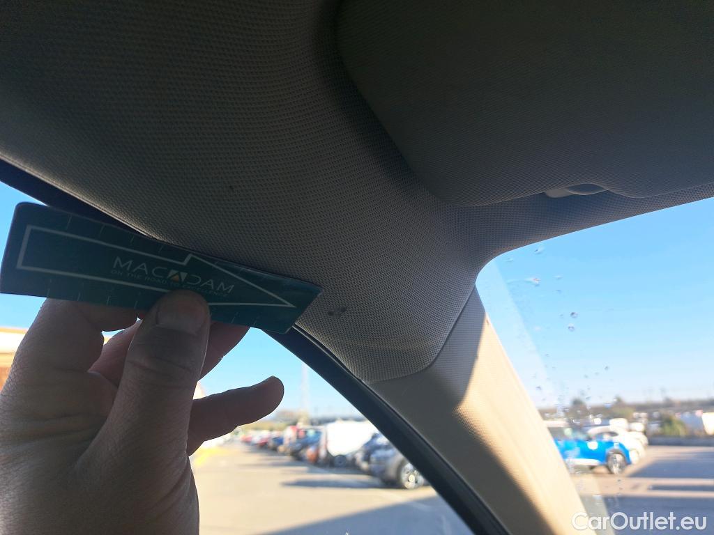  Volkswagen  Polo VOLKSWAGEN  / 2017 / 5P / berlina con portón Edition 1.0 59kW (80CV) (VEHICULO COMERCIAL) #11