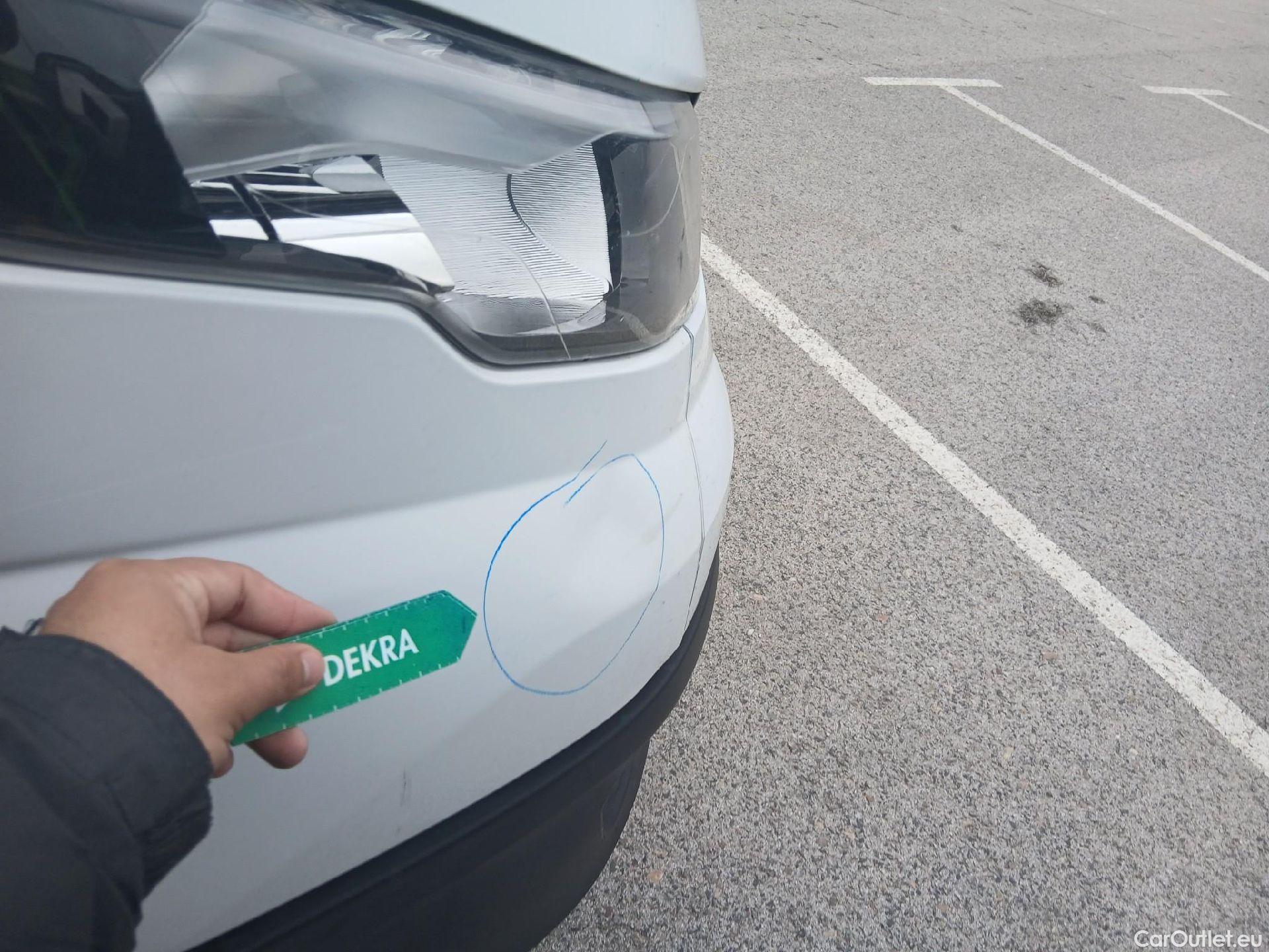  Iveco  Daily IVECO  / 2019 / 4P / furgón 2.3 TD 35S 16 V 3520L/H2 12 M3 #58