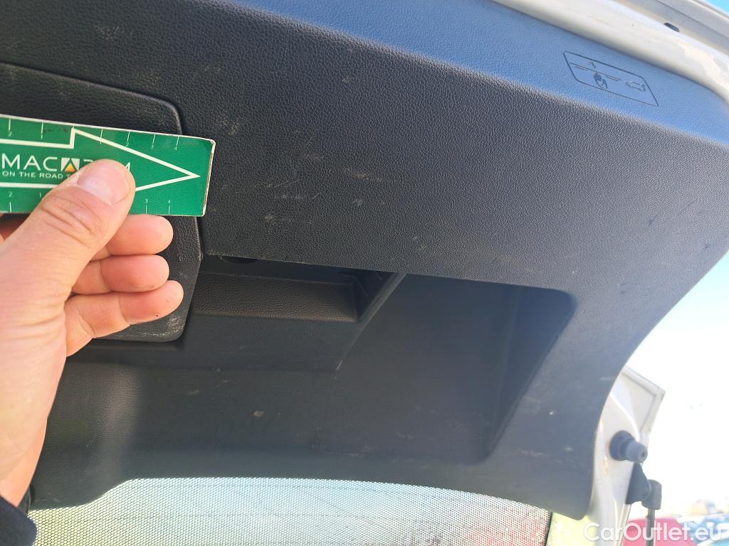  Volkswagen  Polo VOLKSWAGEN  / 2017 / 5P / berlina con portón Edition 1.0 59kW (80CV) (VEHICULO COMERCIAL) #41