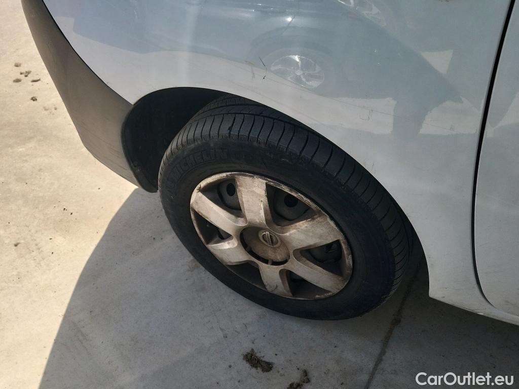  Nissan  NV200 NISSAN NV250 / 2019 / 4P / furgón 2pl 1.5dCi 70 kW (95CV) L2H1 ÓPTIMA #49