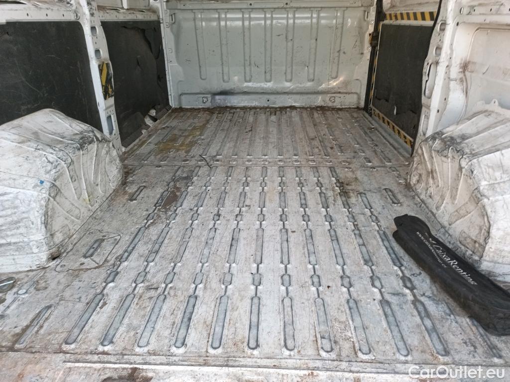  Peugeot  Boxer PEUGEOT  / 2014 / 4P / furgón 335 L2 H2 BHDI 103kW (140CV) S&S 6 V. M (CX) #7